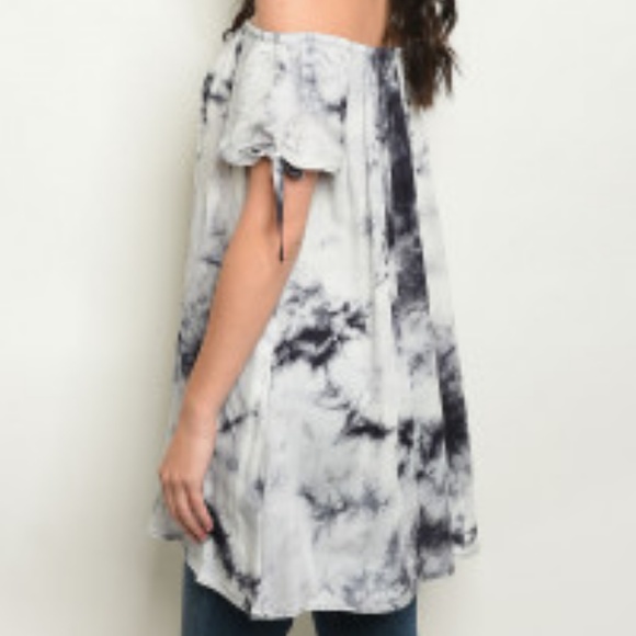 Short sleeve off the shoulder tie dye tunic top. - Picture 2 of 6